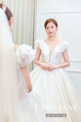 -Lady  Jane高端婚纱礼服馆