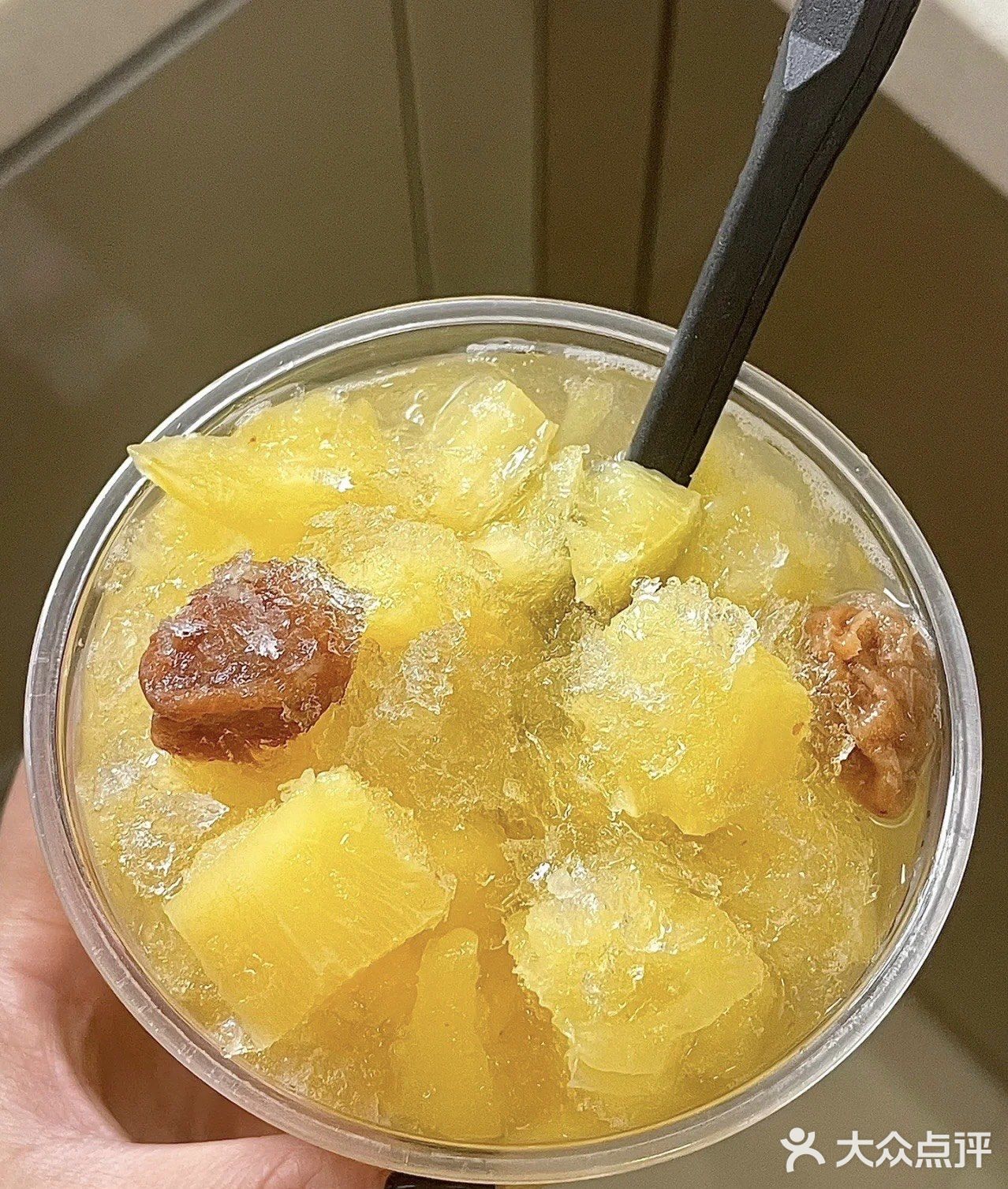 夏天到了!怎么能不来一碗冰沙呢?
