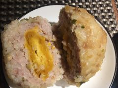 咸蛋黄狮子头-十面春风·江南面馆(崇宁路店)