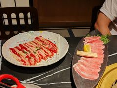-山川小町·极番烧肉(新地假日广场店)