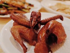 招牌烤乳鸽-石岐佬中山菜馆(张溪店)