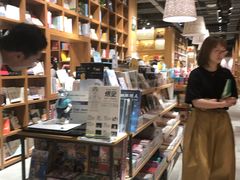 -百新书局(尚悦湾店)