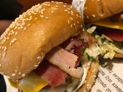 -The Habit Burger Grill 哈比特汉堡(复兴soho店)