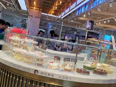 面包甜点陈列柜-美俪家族(江南摩尔店)