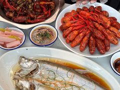 -丹水桥地锅鱼·翘嘴鲌·地方特色全鱼宴(丹江口大坝店)