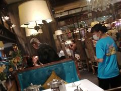 -领鲜活海鲜榴莲自助火锅(东门店)