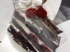 樱桃黑森林蛋糕-85度C(南京中山南店)