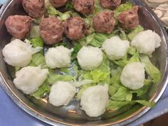 肉丸拼墨魚丸-丰尔粥食·粥底火锅·桑拿鸡(大良总店)