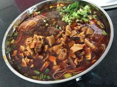 -刘二姐肥肠米粉(总店)