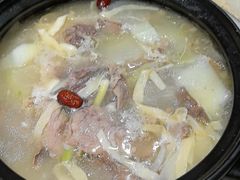 -九寨特色牦牛肉汤锅 羊肉汤锅