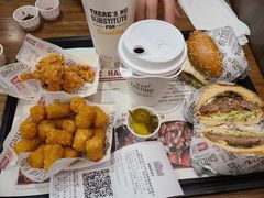-The Habit Burger Grill 哈比特汉堡(世博店)