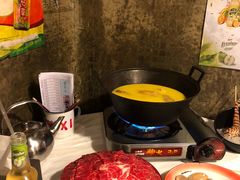 -鲜入围煮花胶鸡海鲜火锅