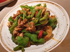 土蒜苗辣椒炒肉-馋嘴猫·北京食堂·宵夜(亚运村店)