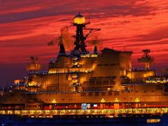 -泰达航母主题公园