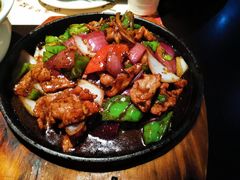 铁板牛柳-舌尖上的食缘花园主题餐厅