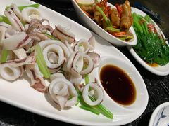 白灼鱿鱼-潮三爷砂锅焗海鲜·生腌·海鲜粥(朝晖店)
