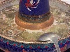 -毛辣果·贵州红酸汤牛肉火锅(西单店)