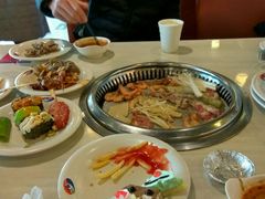 -北京汉丽轩海鲜烤肉自助火锅一体(中百店)