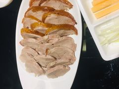 精品烤鸭-皇城根·烤鸭·鱼头·家常菜(欧亚大观乐活城店)