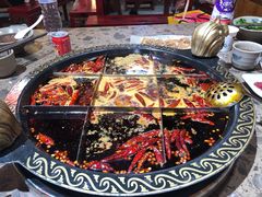 -八一好吃街·高品美食广场