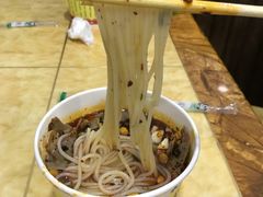 -覃肥叔桂林米粉(粮道街店)
