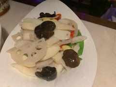 -韵秋荷(宝山龙湖天街店)