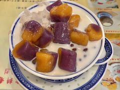-广信牛奶甜品世家(台东店)