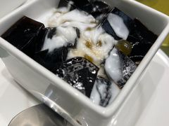 椰奶芋圆龟苓膏-老广酒楼(樱花店)
