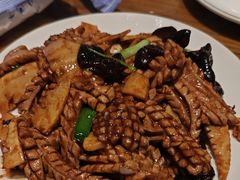 -泉畔人家·老济南经典鲁菜(大明湖店)
