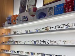 -视野联行眼镜·蔡司·依视路(省体育馆店)