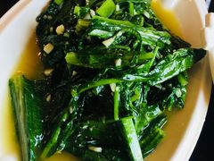 清炒莴笋-老幺泉水鸡
