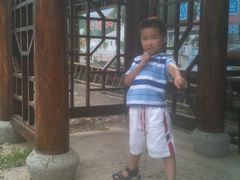 -安吉龙王山峡谷漂流