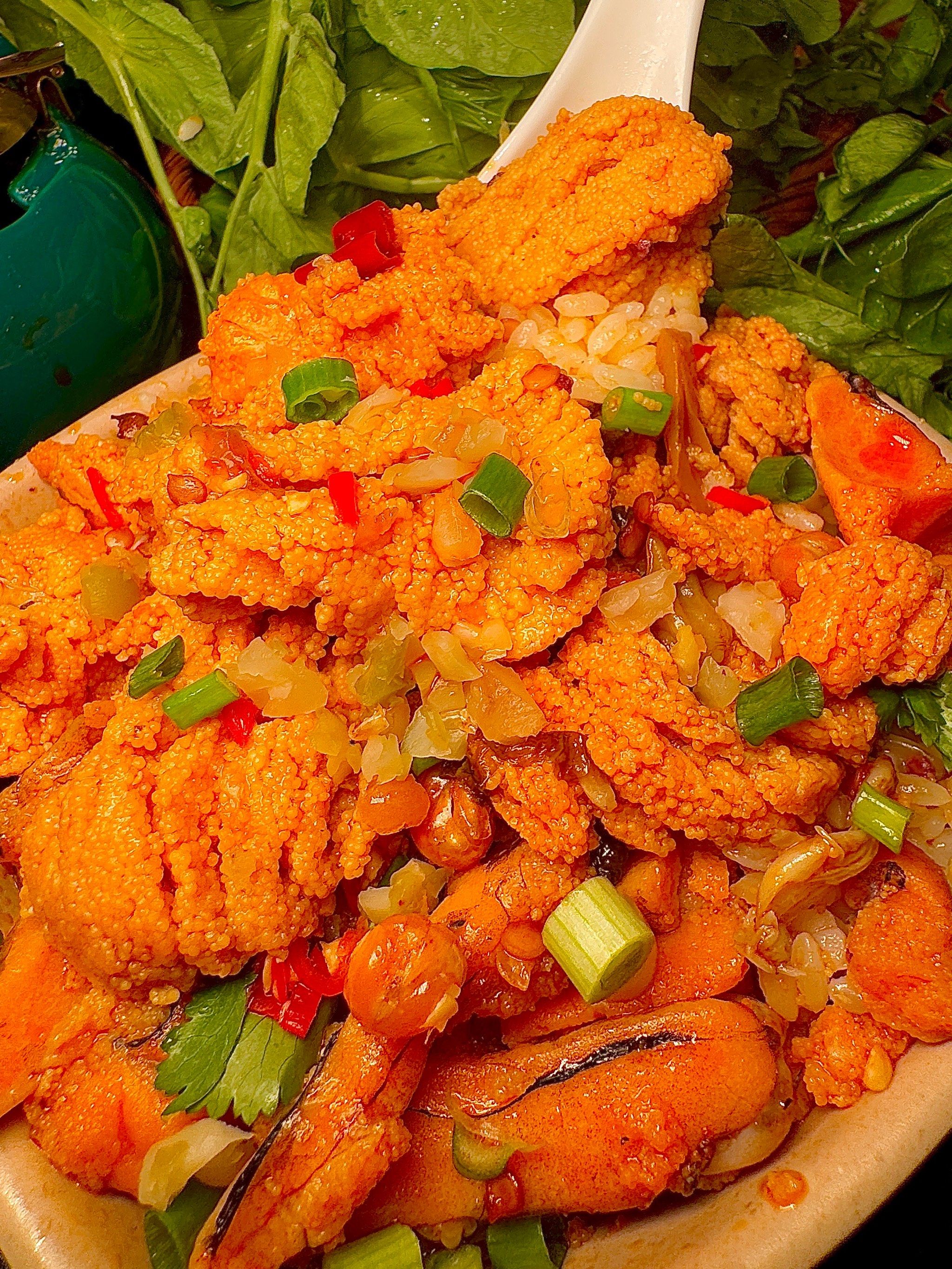 这一碗泡椒酸菜鱼蛋拌饭真是太香了
看一眼就流口水的程度!