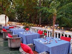 -弦月窗LUNETTE BY AMANDA(复兴路店)