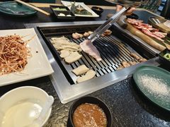 -臻牛烤肉