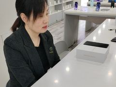-荣耀授权专卖店(黄浦浙江中路店)