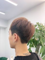 -MODEL'S HAIR