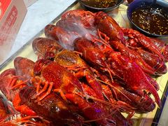 -肥肥虾庄·金牌油焖大虾(首义路店)