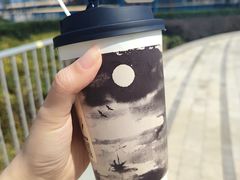 -喜茶(迪士尼小镇·平行宇宙店)