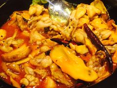 -云海肴·汽锅鸡·云南菜(天山百盛优客店)