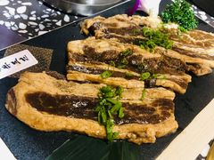 -黑牛の場烤肉(摩天活力城店)
