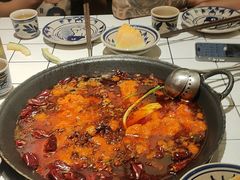 -旧街市鲜货老火锅(大光路店)