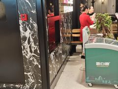 -新白鹿餐厅(百联中环店)