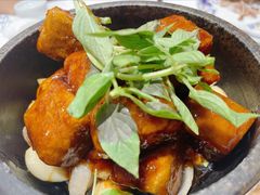 -景月阁空中食府(希尔顿酒店)