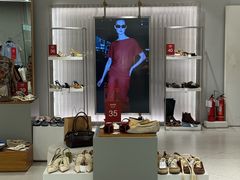 -ZARA(大上海时代广场店)