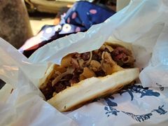 鸭肠牛肉夹馍-清真拉妈卤味(回民街店)