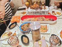 -小董哥烤串·爆汁大油边(故宫店)