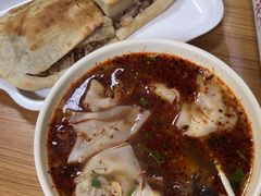 -宝光熏肉鞋底火烧(新街口店)