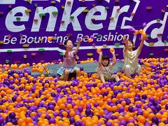 -Tenker Club弹刻极限主题公园 · 蹦床 · 团建 · 生日派对(大关店)
