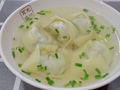 特色荠菜肉馄饨-潘国仙耳光馄饨(黄家阙路店)